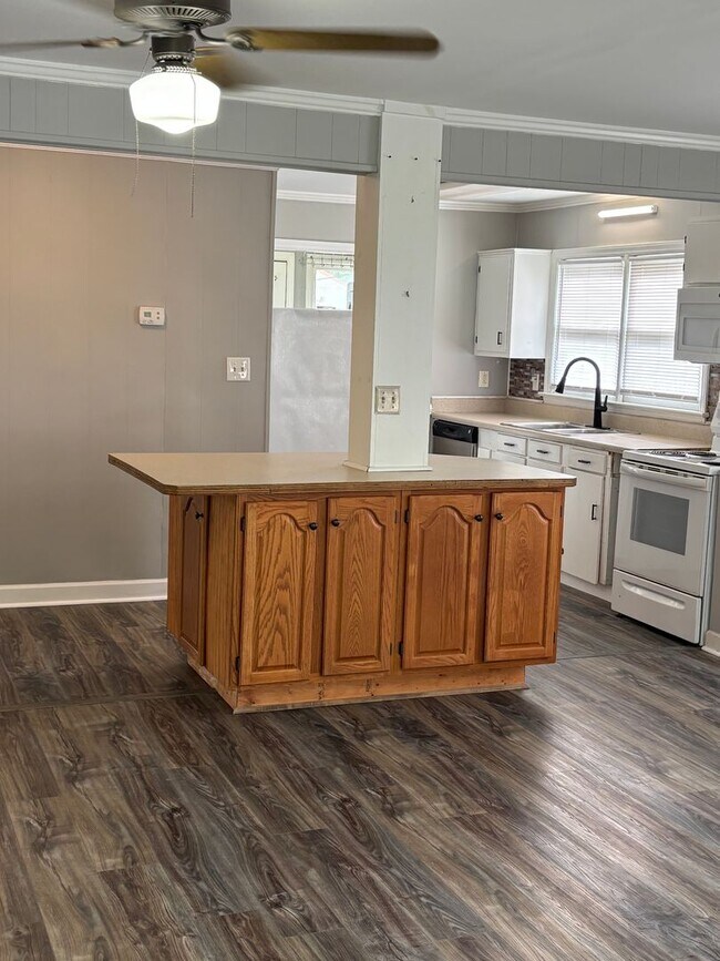 Foto del edificio - Cozy 2 Bedroom and 2 Baths