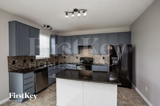 Foto del edificio - 2210 Maple Run Ct