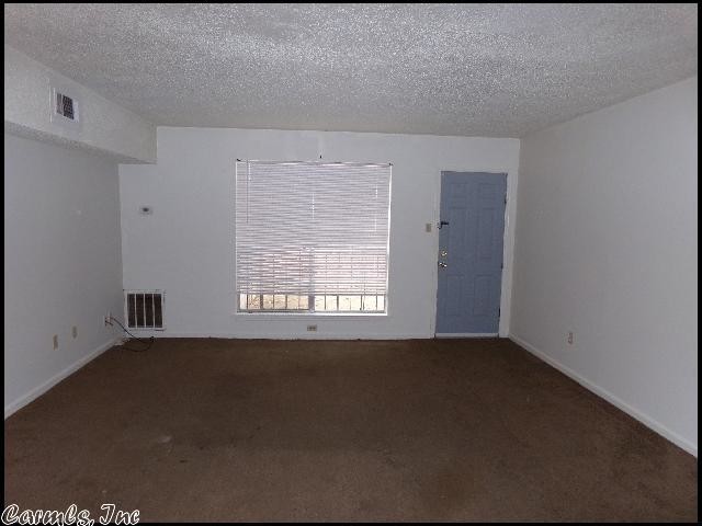 Foto del edificio - 1712 Sanford Dr