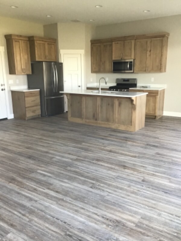 Building Photo - 209 Huntington