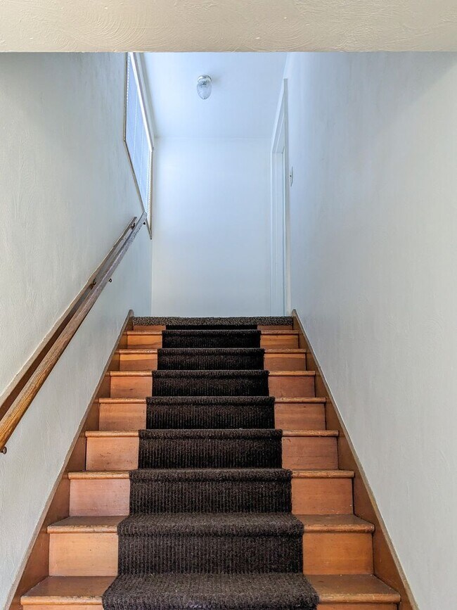 Foto del edificio - 3045-3065-3065 Madison St NE