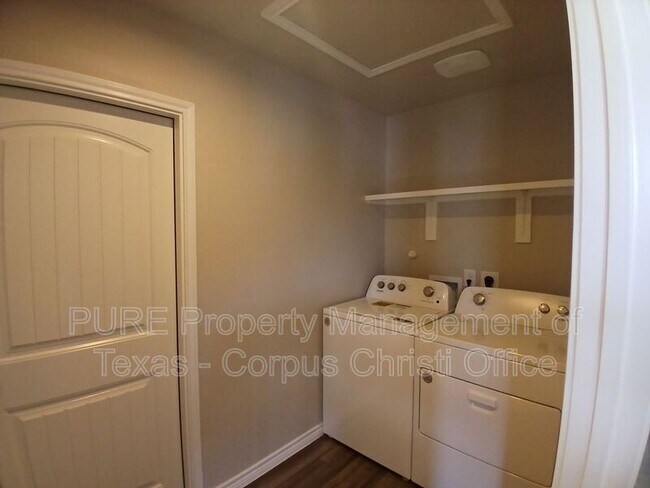 Building Photo - 7610 Rustler Ln