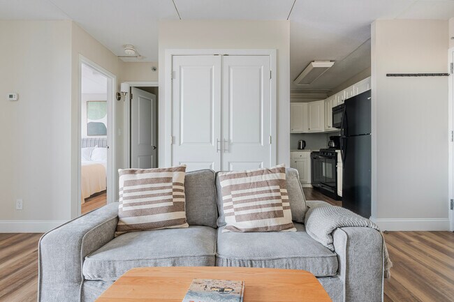 Foto del edificio - 812 Memorial Dr