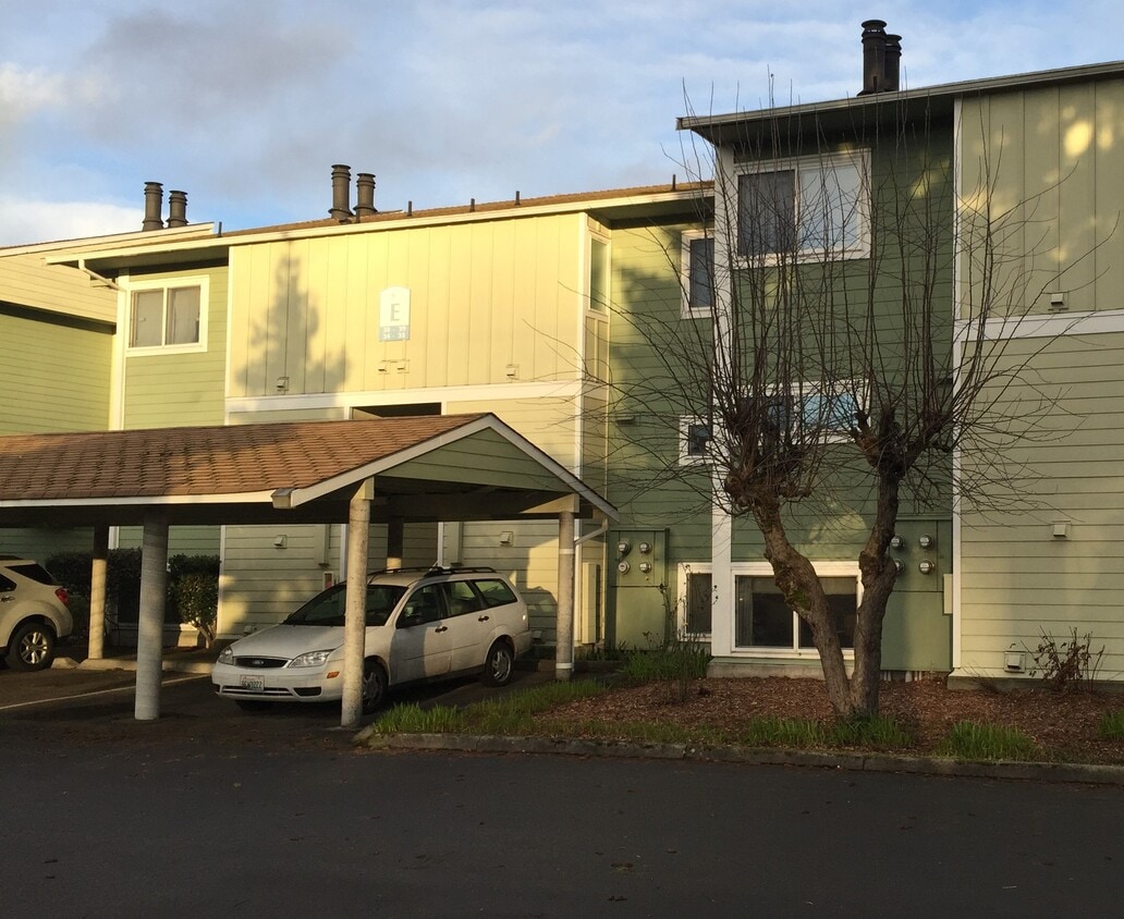 Exterior - 22240 24th Ave S