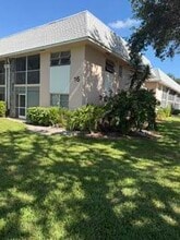 Building Photo - 18081 SE Country Club Dr