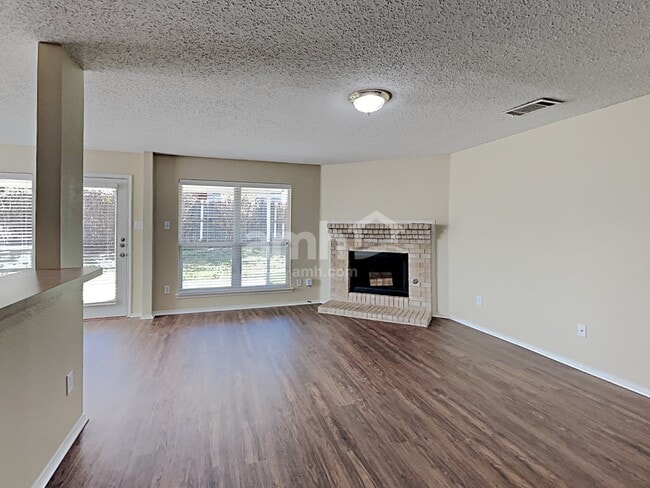 Building Photo - 2813 Island Wren Dr