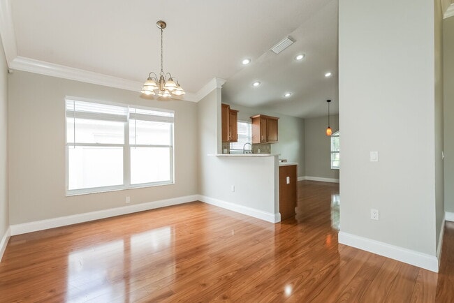 Building Photo - 25442 7 Rivers Cir