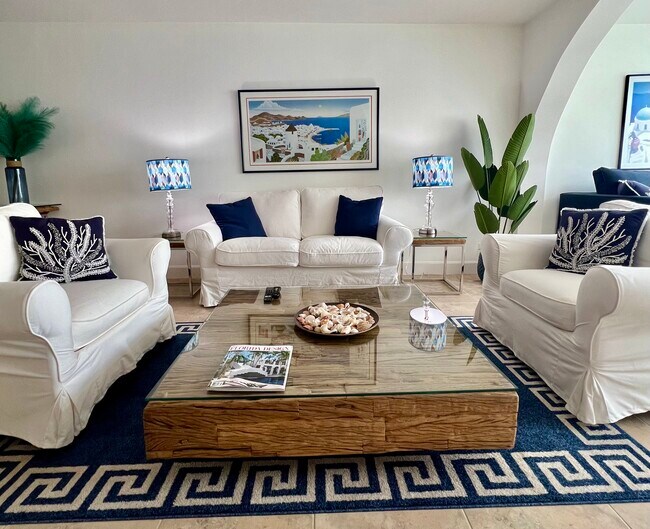 Foto del edificio - 5005 Collins Ave