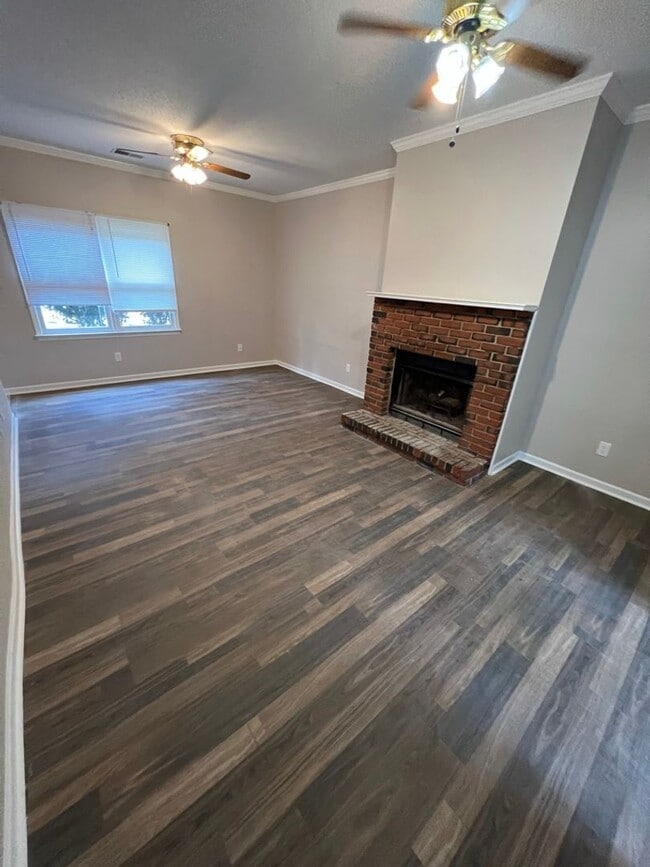 Building Photo - Townhome For Rent In Pelham!!! Available t...