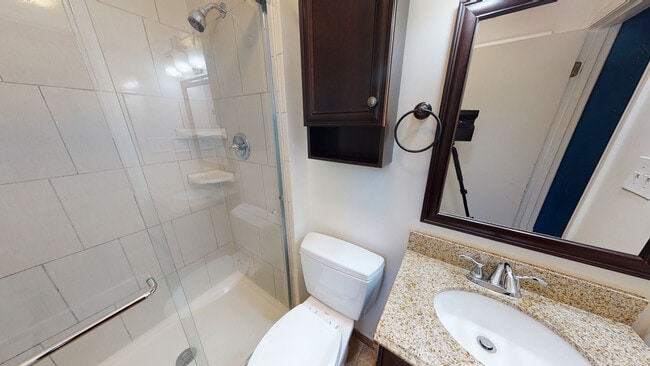 Building Photo - 707 Dorsey Way