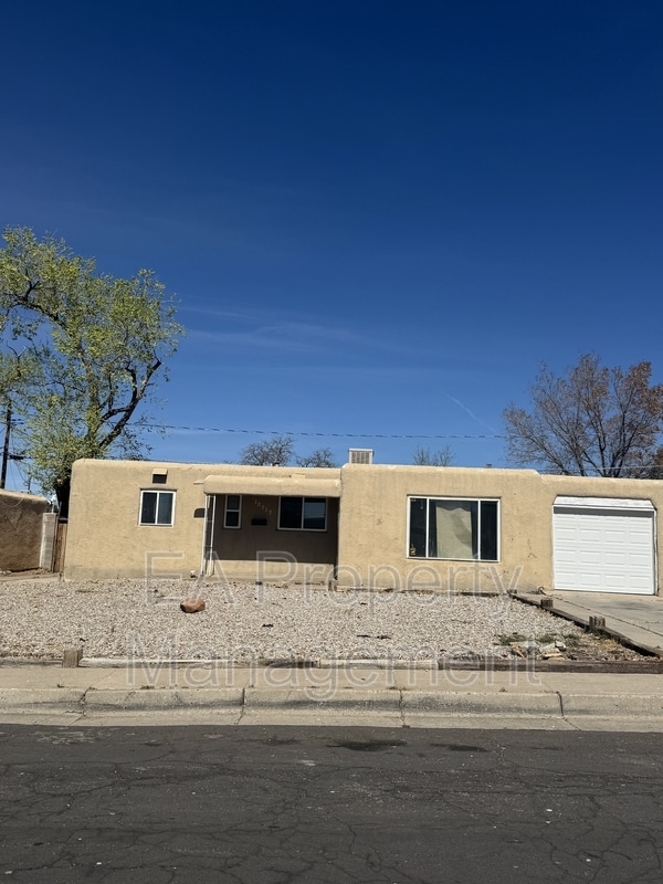 Building Photo - 10017 Los Arboles Ave NE