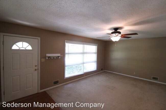 Foto del edificio - 2 br, 2 bath House - 7910 W. 85TH STREET