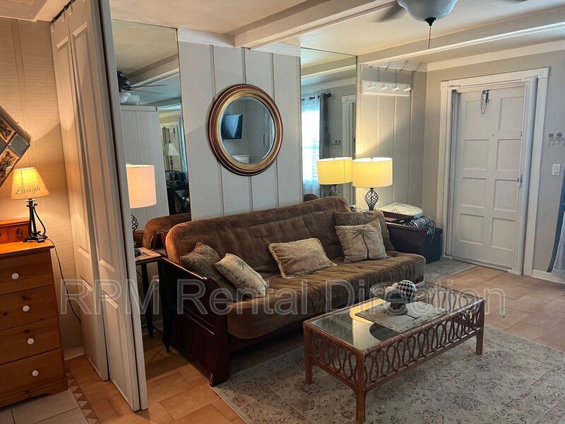 Foto principal - 6777 Winkler Rd