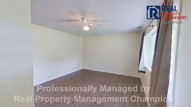 Building Photo - 101 N Glen Ct