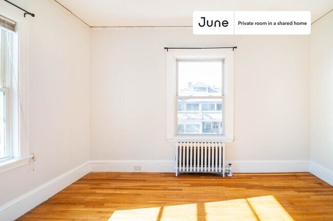 Building Photo - Room in Shared 7 bed/2 bath home