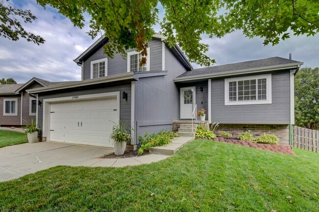 Building Photo - 17904 Karen Cir