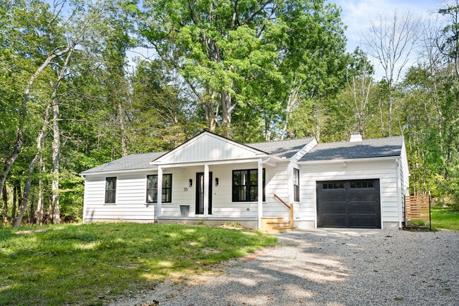 Building Photo - 35 New St