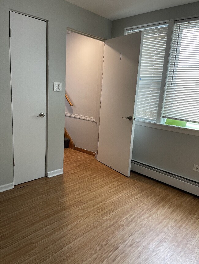 Building Photo - 3419 S 54th Ave