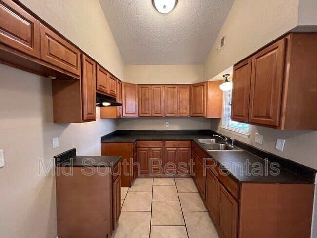 Foto del edificio - 5328 Plover Dr