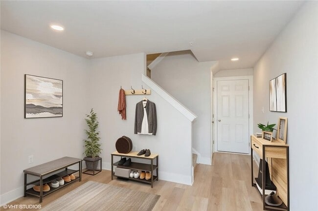 Building Photo - 403 Cranford Wy