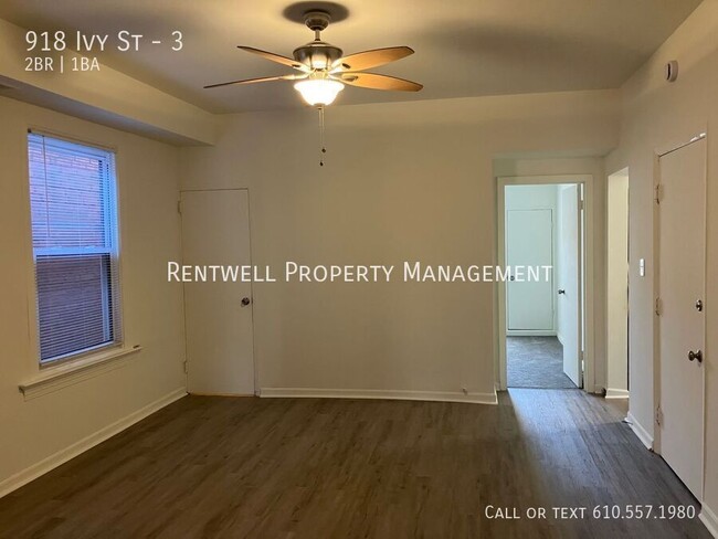 Building Photo - 918 Ivy St