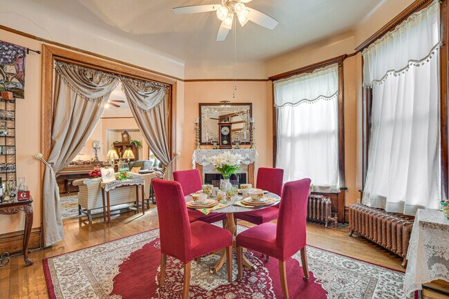 Building Photo - 3461 W Adams St