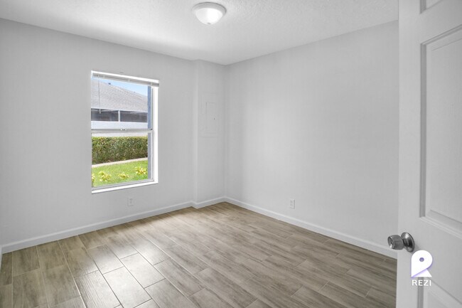 Building Photo - 13980 Folkestone Cir