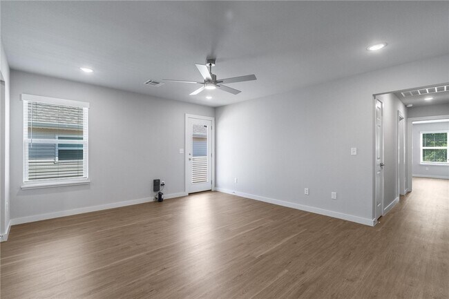 Foto del edificio - 6300 NW Kathleen St