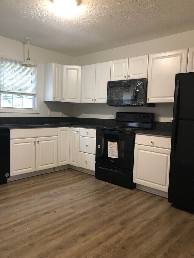 Foto del edificio - 4909 Sycamore Plz