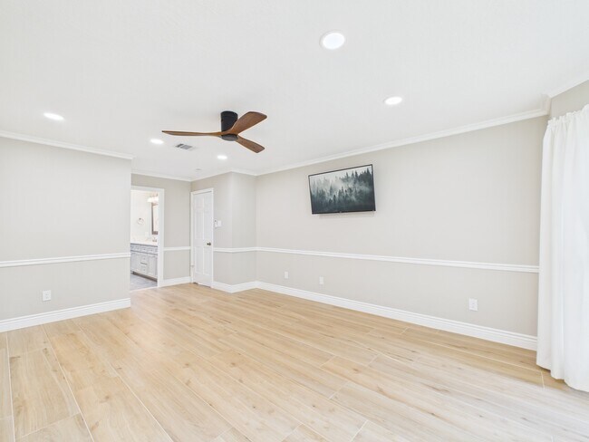 Foto del edificio - 3018 Highland Laurels Dr