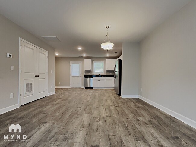 Foto del edificio - 157 McKinnon Ave NE