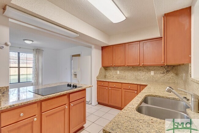 Building Photo - 512 Collingwood Dr