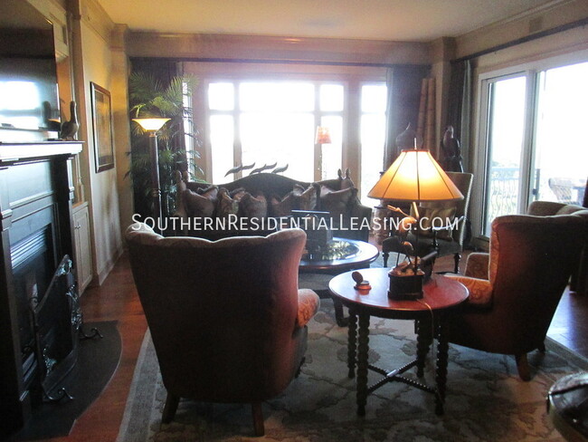 Building Photo - 404 Kelly Plantation Dr