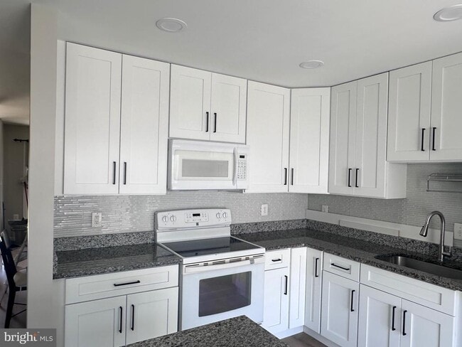 Foto del edificio - 5432 New London Park Dr