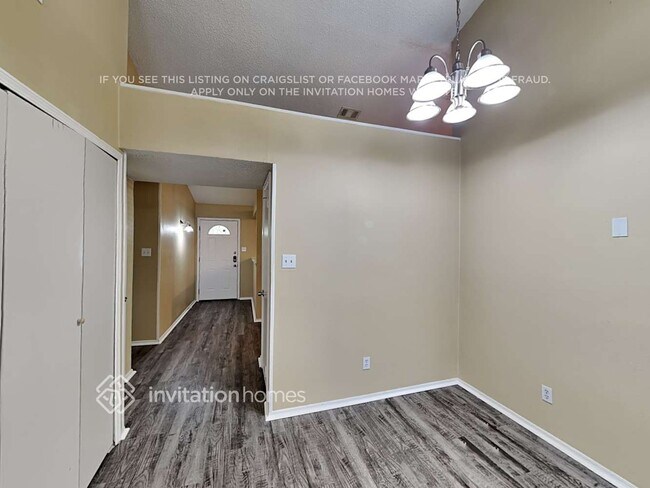 Foto del edificio - 1028 Twin Falls Dr