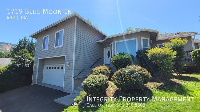 Foto del edificio - 1719 Blue Moon Ln