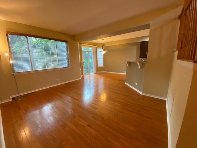 Foto del edificio - 504 Tamarack Dr