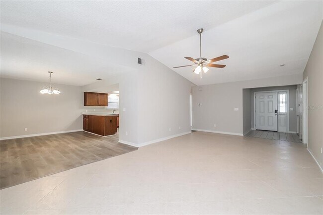 Foto del edificio - 403 Allspice Ct