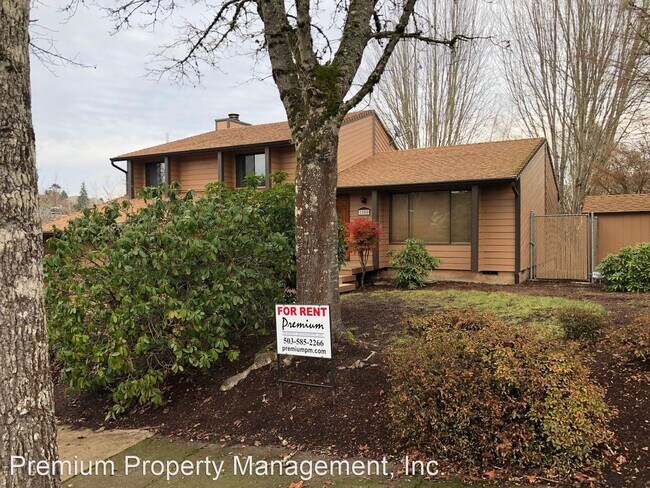 Foto del edificio - 3 br, 2 bath House - 1250 Satara Ave NW