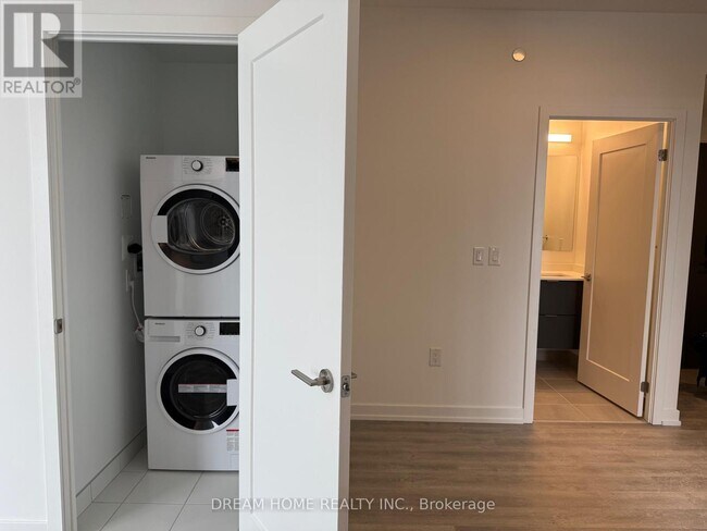 Building Photo - 9763 Markham Rd