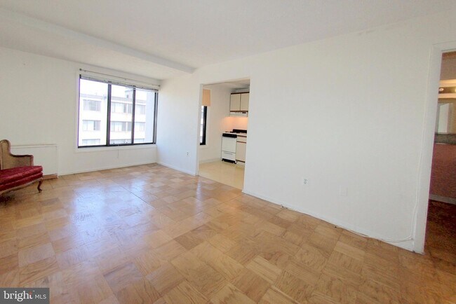 Foto del edificio - 1440 N Street NW Unit 1011