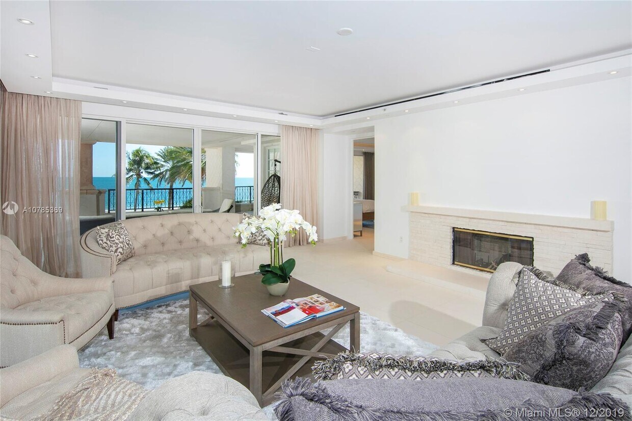 Primary Photo - 7621 Fisher Island Dr