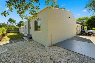 Building Photo - 570 NW 49th St