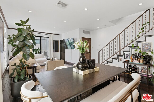 Foto del edificio - 500 Orlando Ave