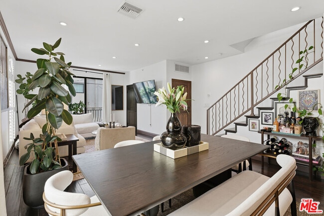 Building Photo - 500 Orlando Ave