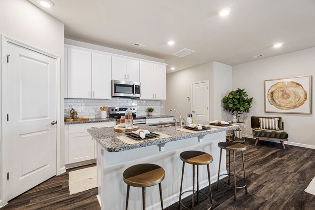 Foto del edificio - 6546 Villa Ct NW