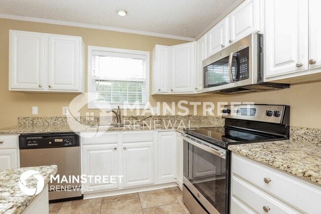 Building Photo - 701 Comanche Ct