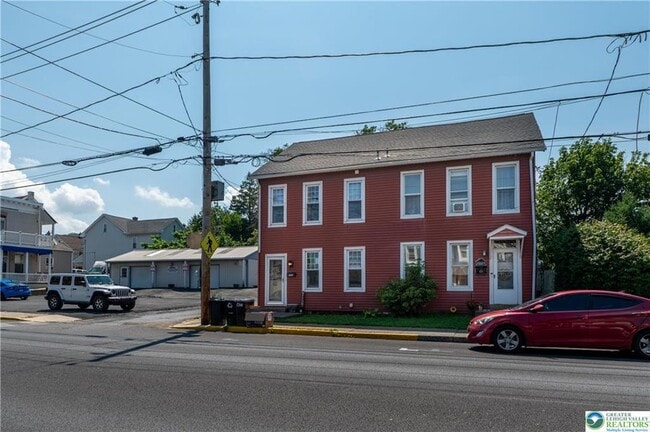 Building Photo - 516 Broad St