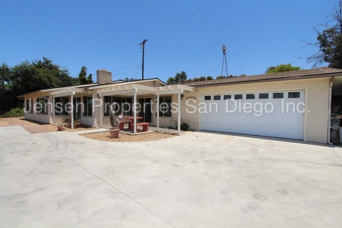 Primary Photo - 13863 Tierra Bonita Rd