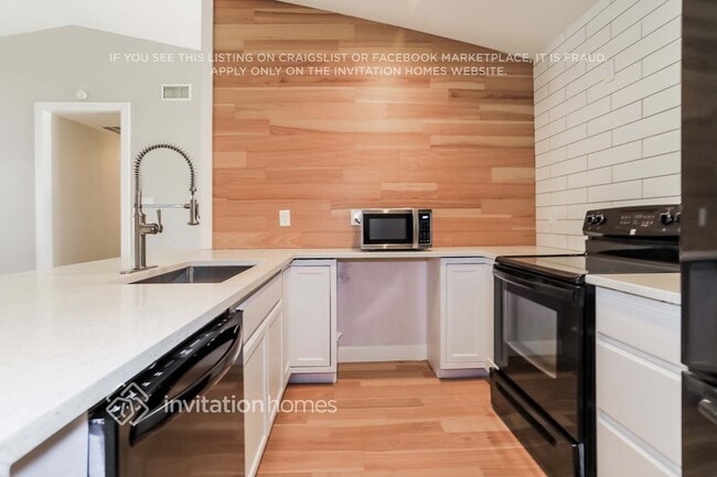 Foto del edificio - 107 Oakridge Dr